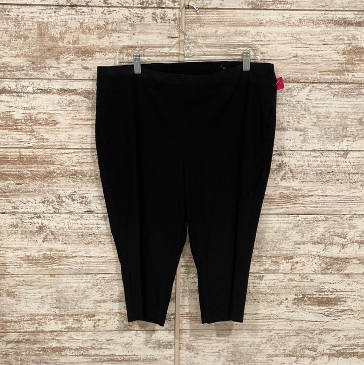 BLACK STRETCH BERMUDA SHORTS