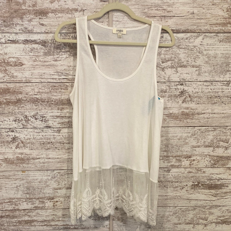 WHITE/LACE BOTTOM SLEEVELESS