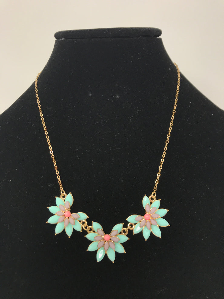 COLORFUL FLOWER NECKLACE