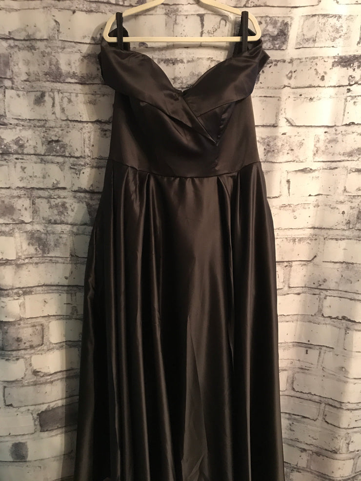 BLACK A LINE GOWN (NEW)