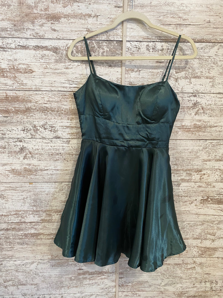GREEN SHORT DRESS (NEW)