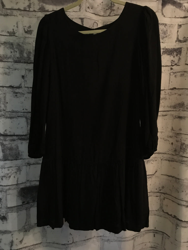 BLACK LONG SLEEVE SHORT DRESS (NEW)