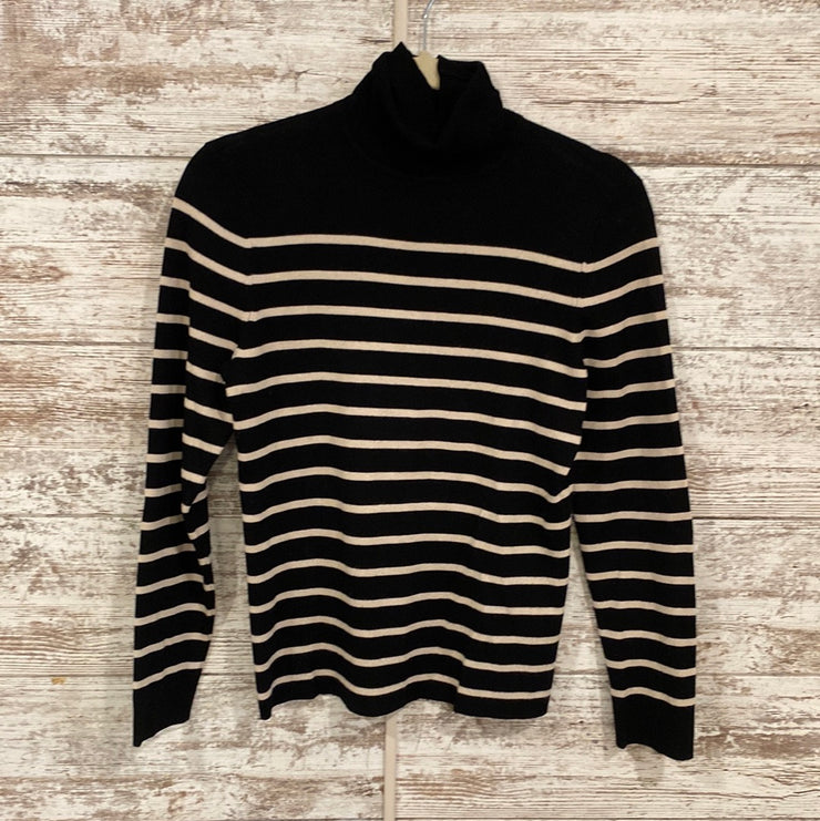 BLACK/IVORY TURTLENECK