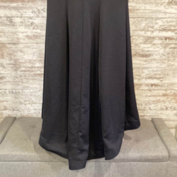 BLACK LONG EVENING GOWN (NEW)
