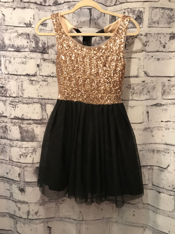 BLACK/GOLD SHORT DRESS
