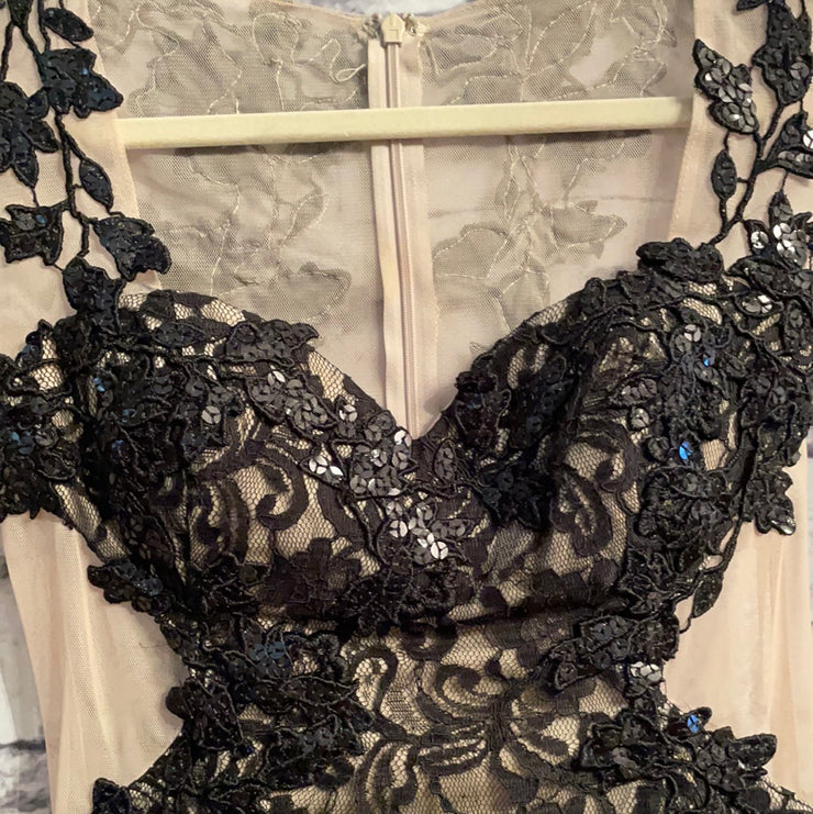 BLACK/TAN SHORT DRESS