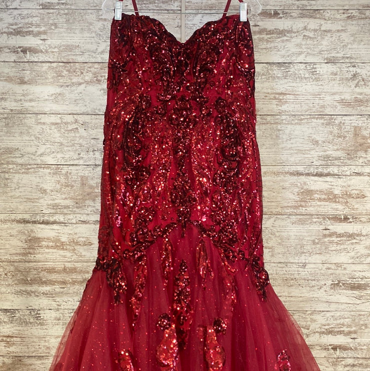 BURGUNDY SPARKLY MERMAID GOWN