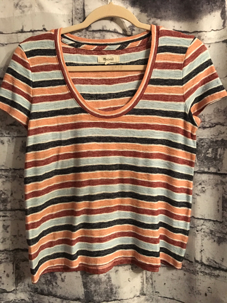 COLORFUL STRIPED TOP