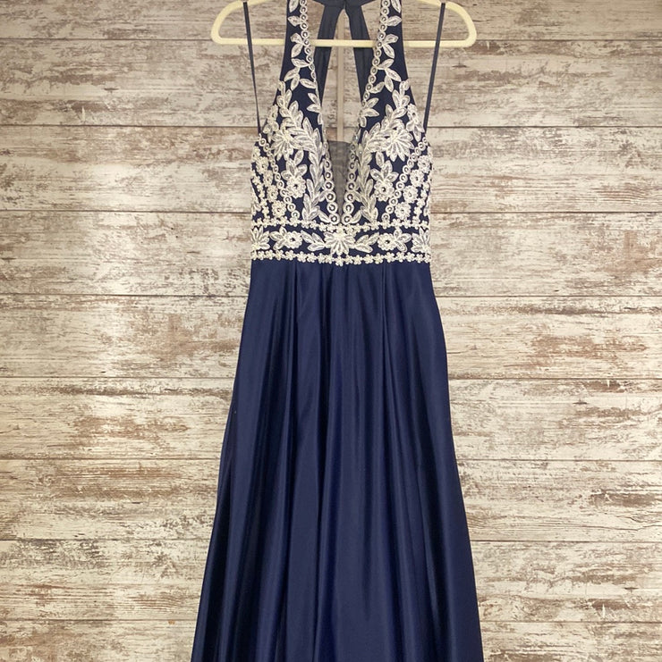 NAVY/WHITE A LINE GOWN (NEW)