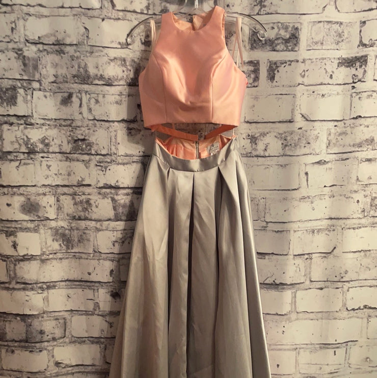 PINK/GRAY 2 PC.GOWN SET NEW