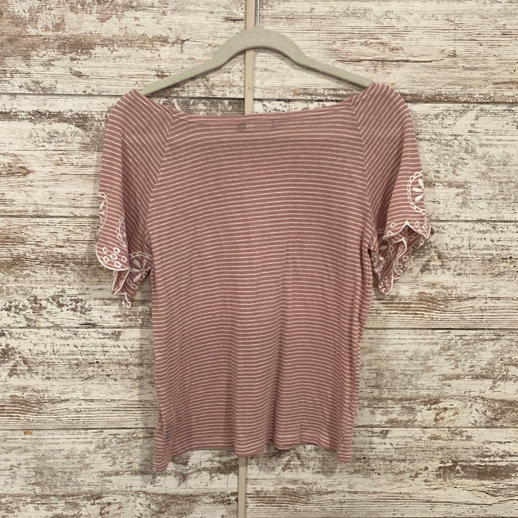 PINK/WHITE STRIPED TOP