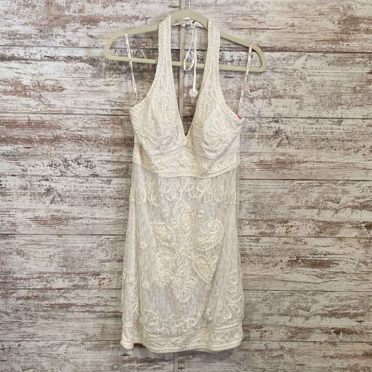 WHITE LACE SHORT DRESS$378