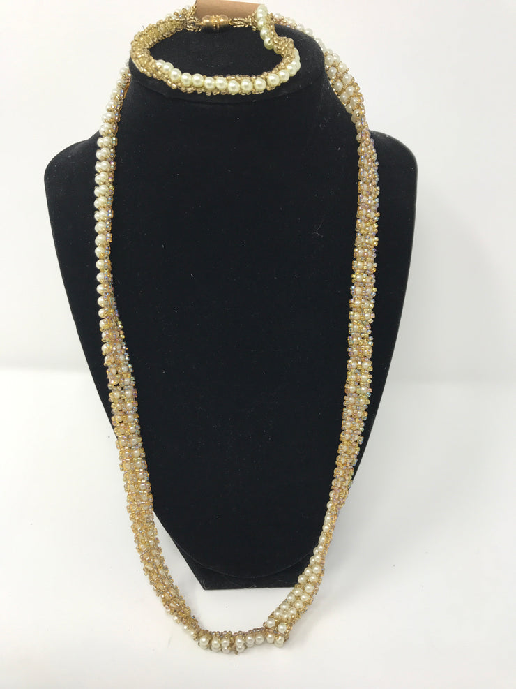 GOLD/WHITE BEADED NECKLACE