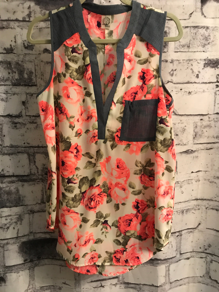 FLORAL SLEEVELESS TOP $36 (NEW)