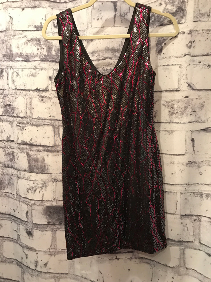 RED/BLACK SEQUIN DRESS (HC)