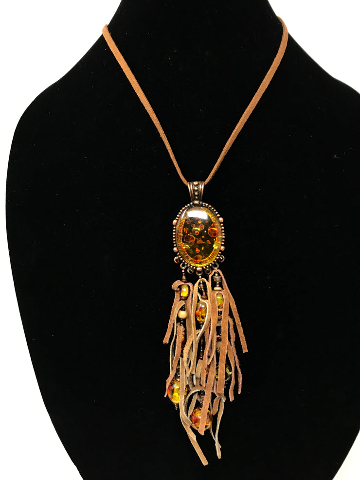 RED/ORANGE FRINGE NECKLACE