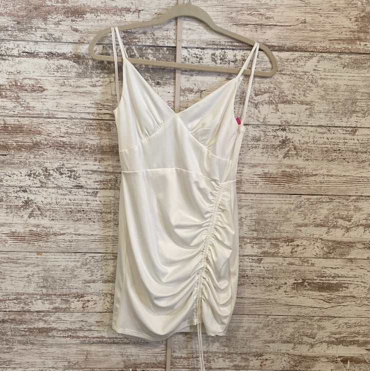 WHITE SHORT DRESS