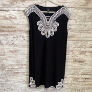 BLACK/WHITE SHORT DRESS