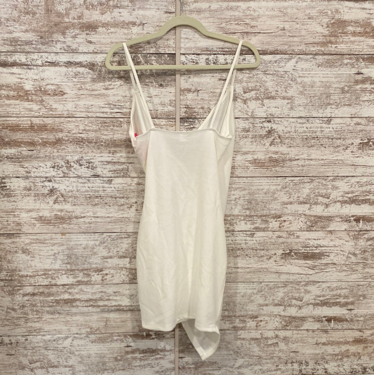 WHITE SHORT DRESS