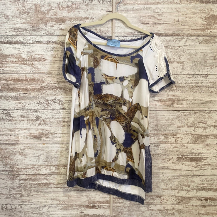 WHITE SHORTSLEEVE TUNIC$134