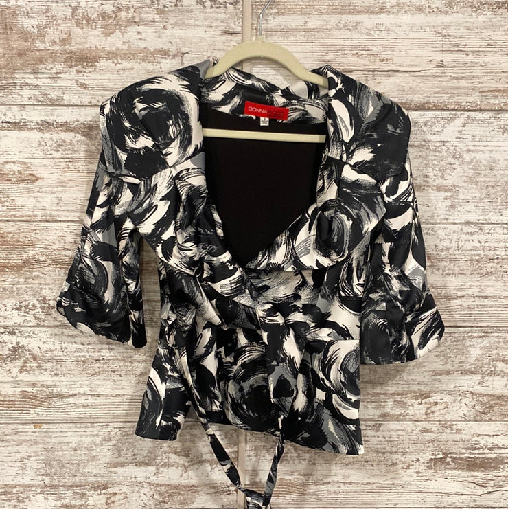BLACK/WHITE JACKET