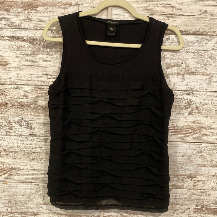 BLACK SLEEVELESS TOP