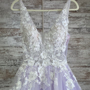 LAVENDER/WHITE FLORAL A LINE