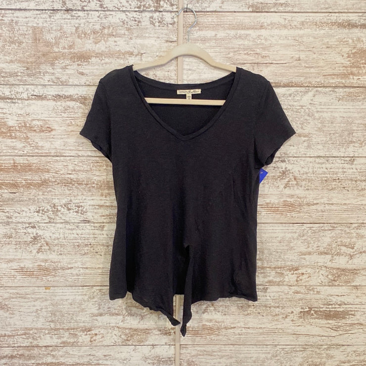 BLACK SHORT SLEEVE TOP