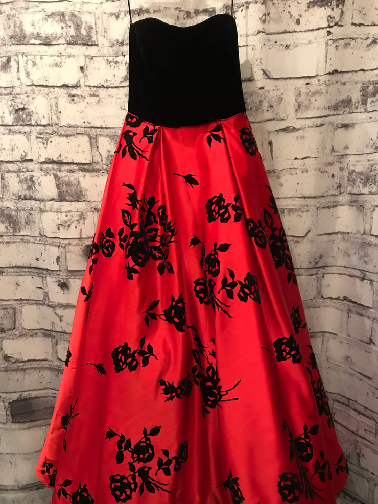 RED/BLACK FLORAL TAFETTA GOWN W/ POCKETS