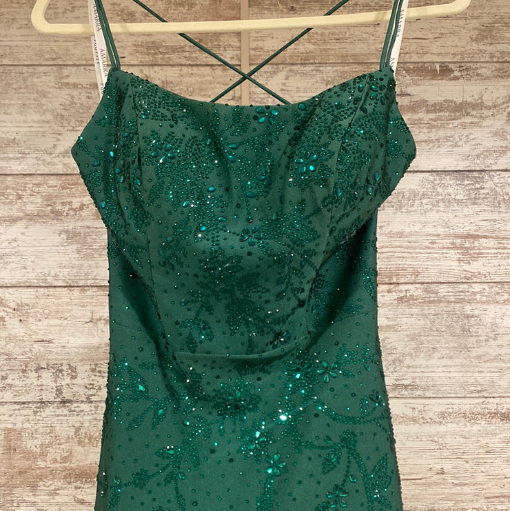 GREEN LONG EVENING GOWN