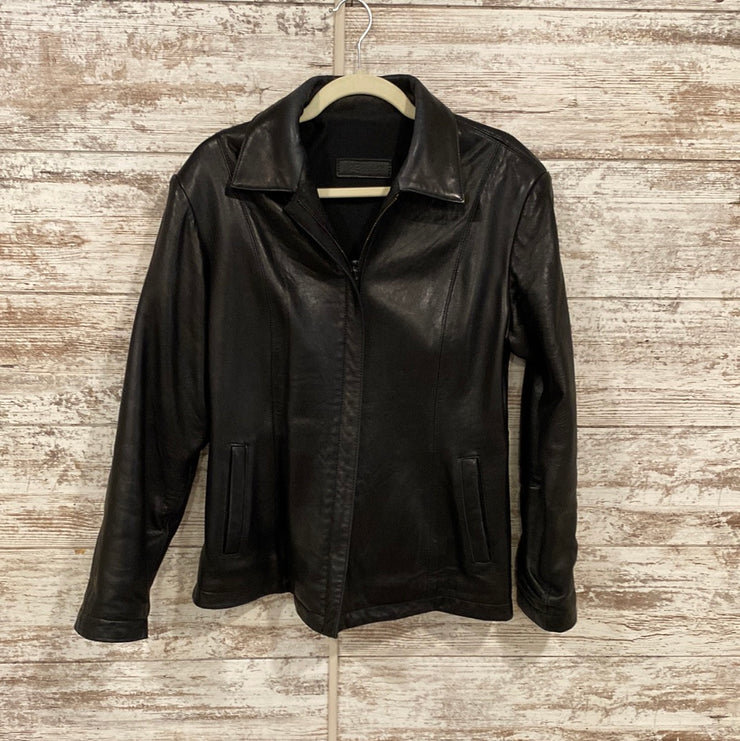 BLACK LEATHER JACKET