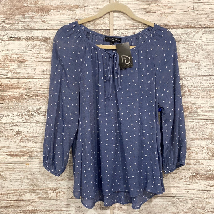 BLUE W/WHITE DOTS TOP (NEW)