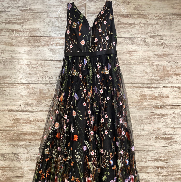 BLACK/FLORAL A LINE GOWN