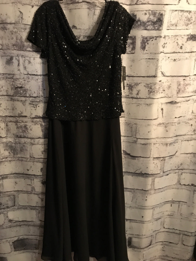 BLACK LONG DRESS (NEW)
