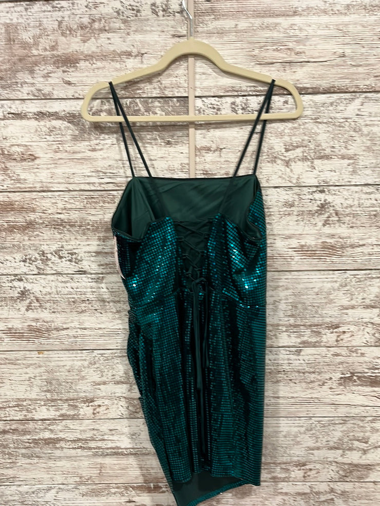 GREEN SPARKLY SHORT DRESS