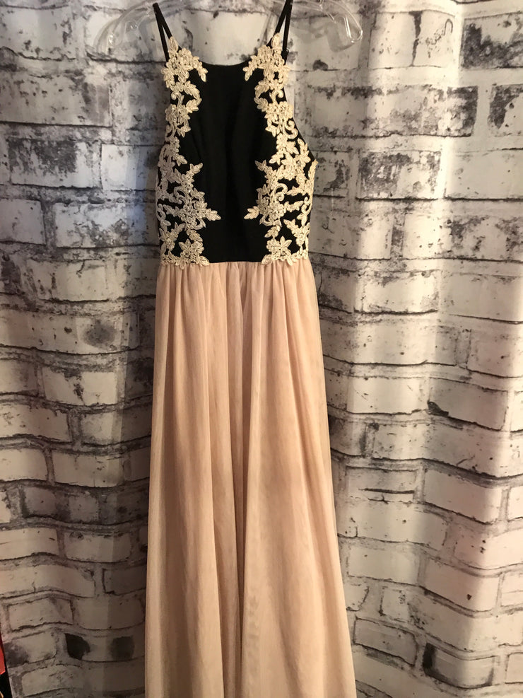 BLACK/BLUSH A LINE GOWN