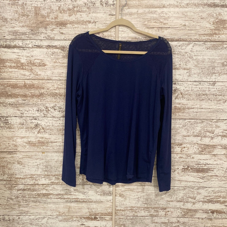 NAVY LONG SLEEVE TOP