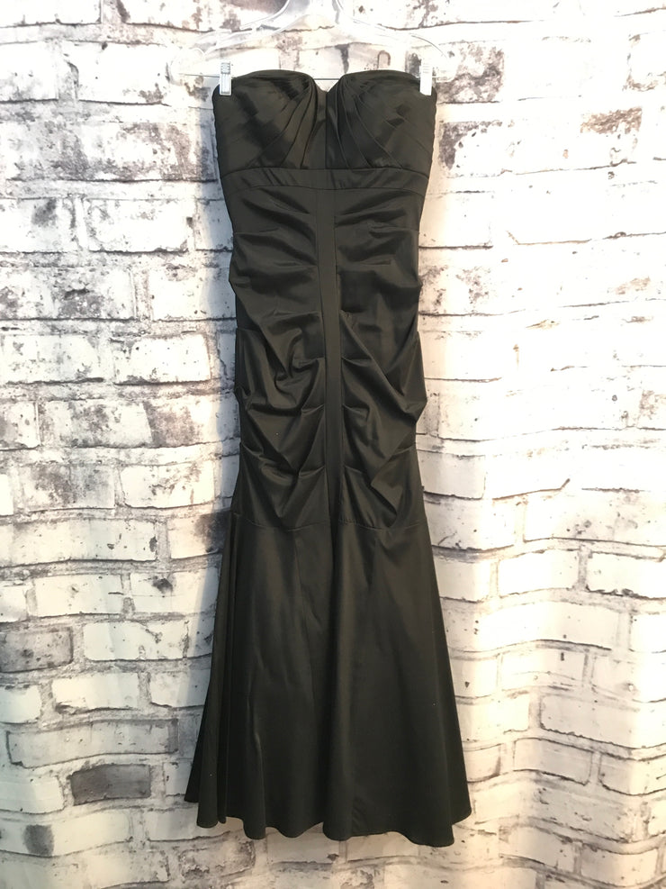 BLACK MERMAID GOWN