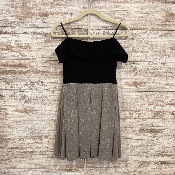 BLACK/SILVER SPARKLY DRESS