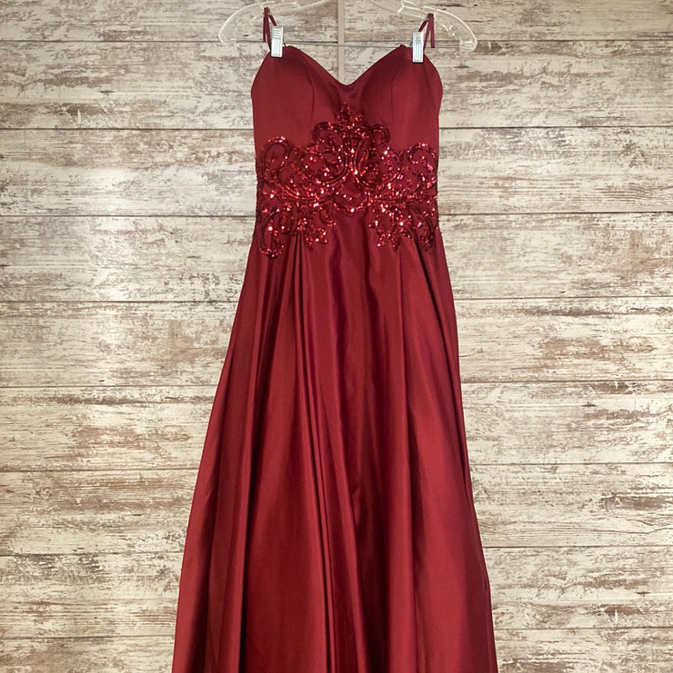 BURGUNDY A LINE GOWN (NEW)