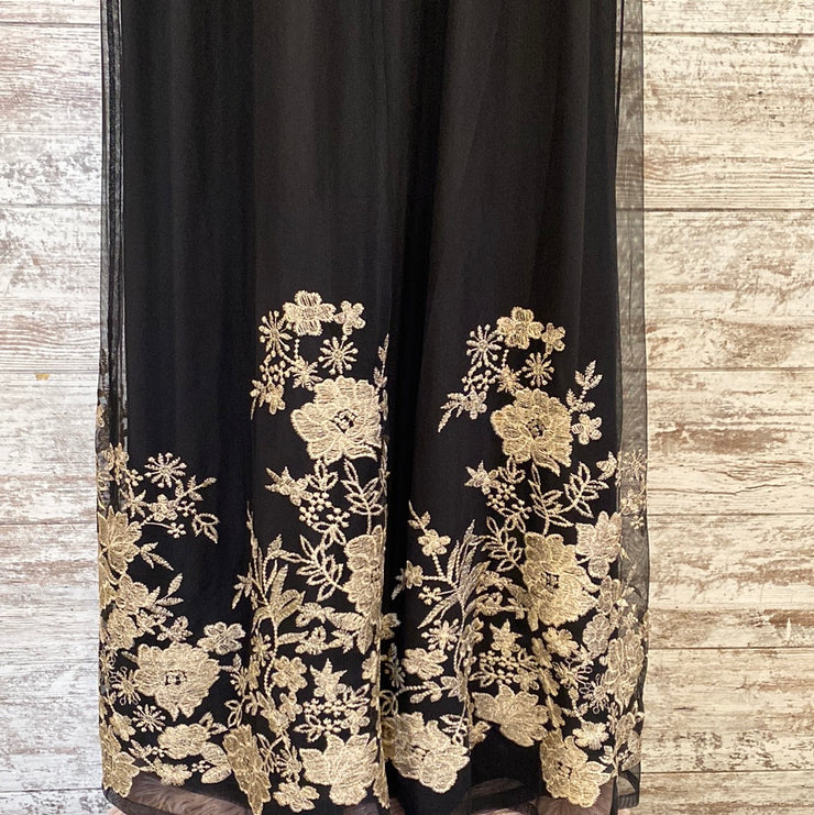 BLACK/IVORY FLORAL LONG DRESS