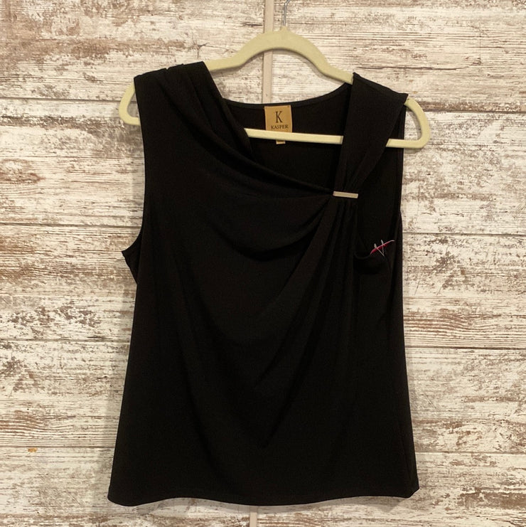 BLACK SLEEVELESS TOP