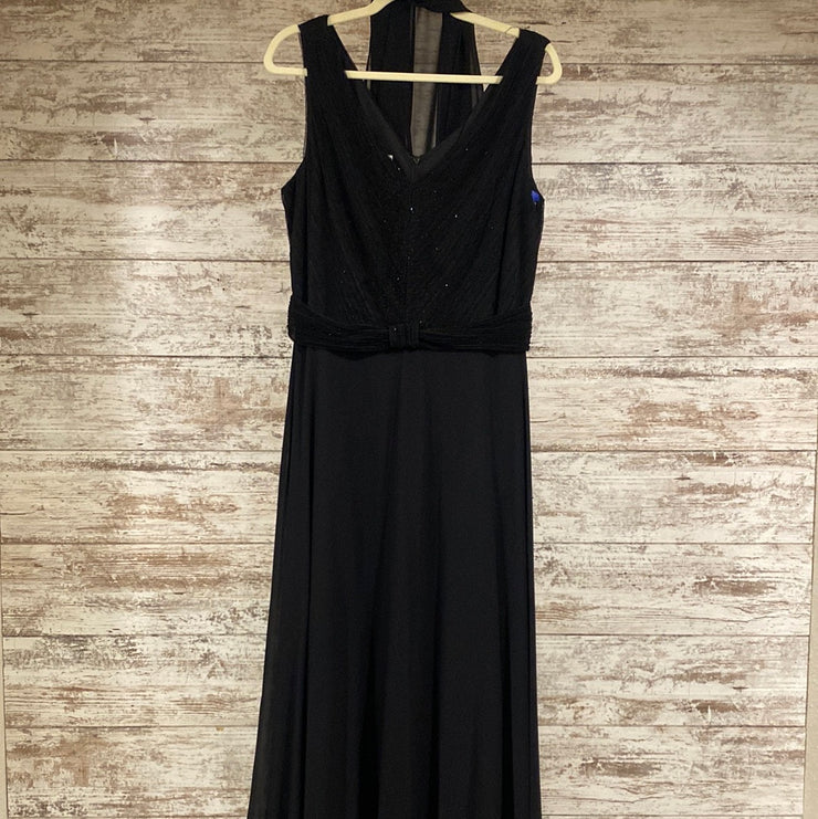 BLACK LONG EVENING GOWN