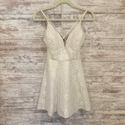 WHITE FLORAL SHORT DRESS