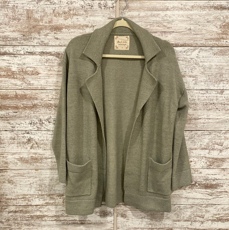 GREEN OPEN CARDIGAN