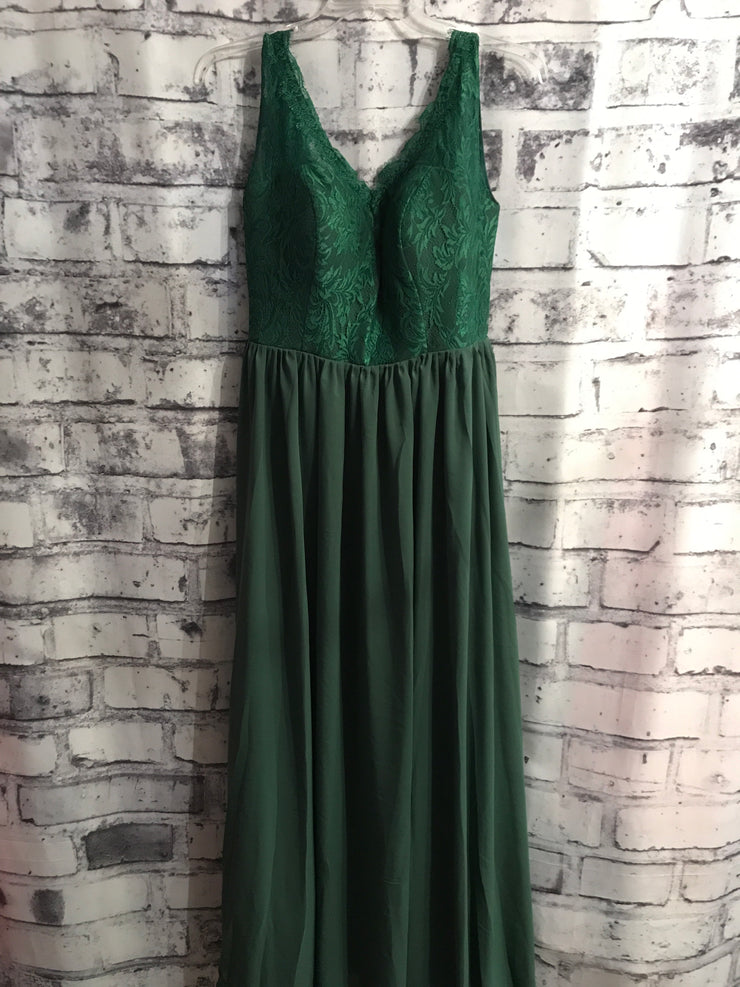 GREEN LONG EVENING GOWN