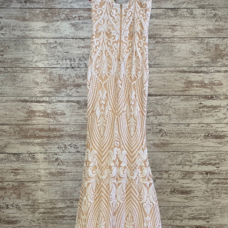 IVORY/NUDE LONG EVENING GOWN