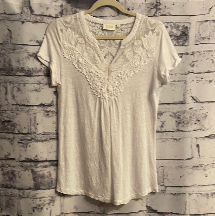 WHITE SHORT SLEEVE TOP