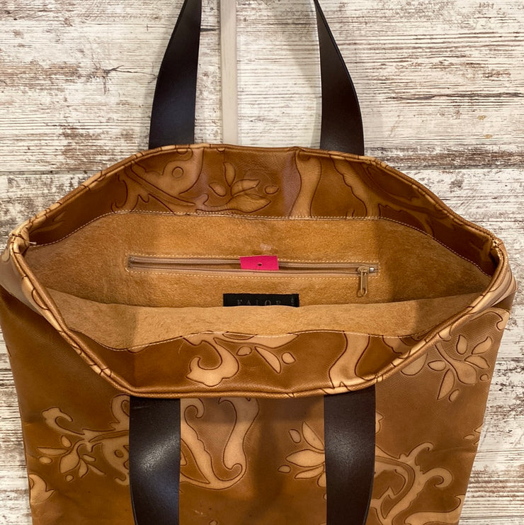 BROWN LEATHER PURSE