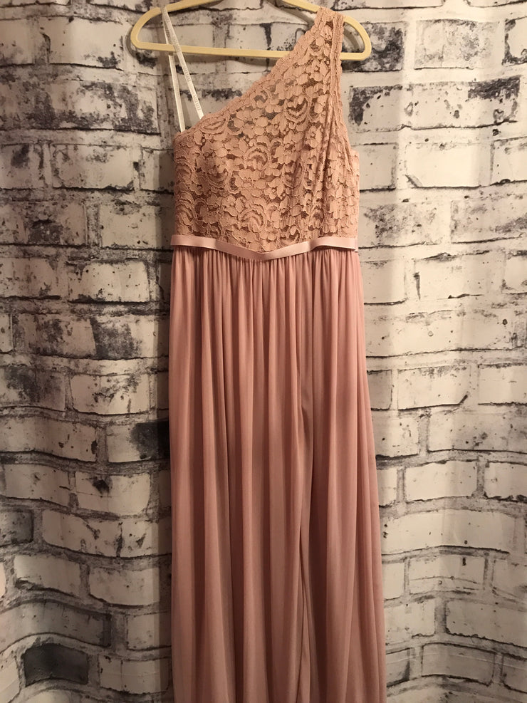 LIGHT PINK LACE LONG EVENING GOWN